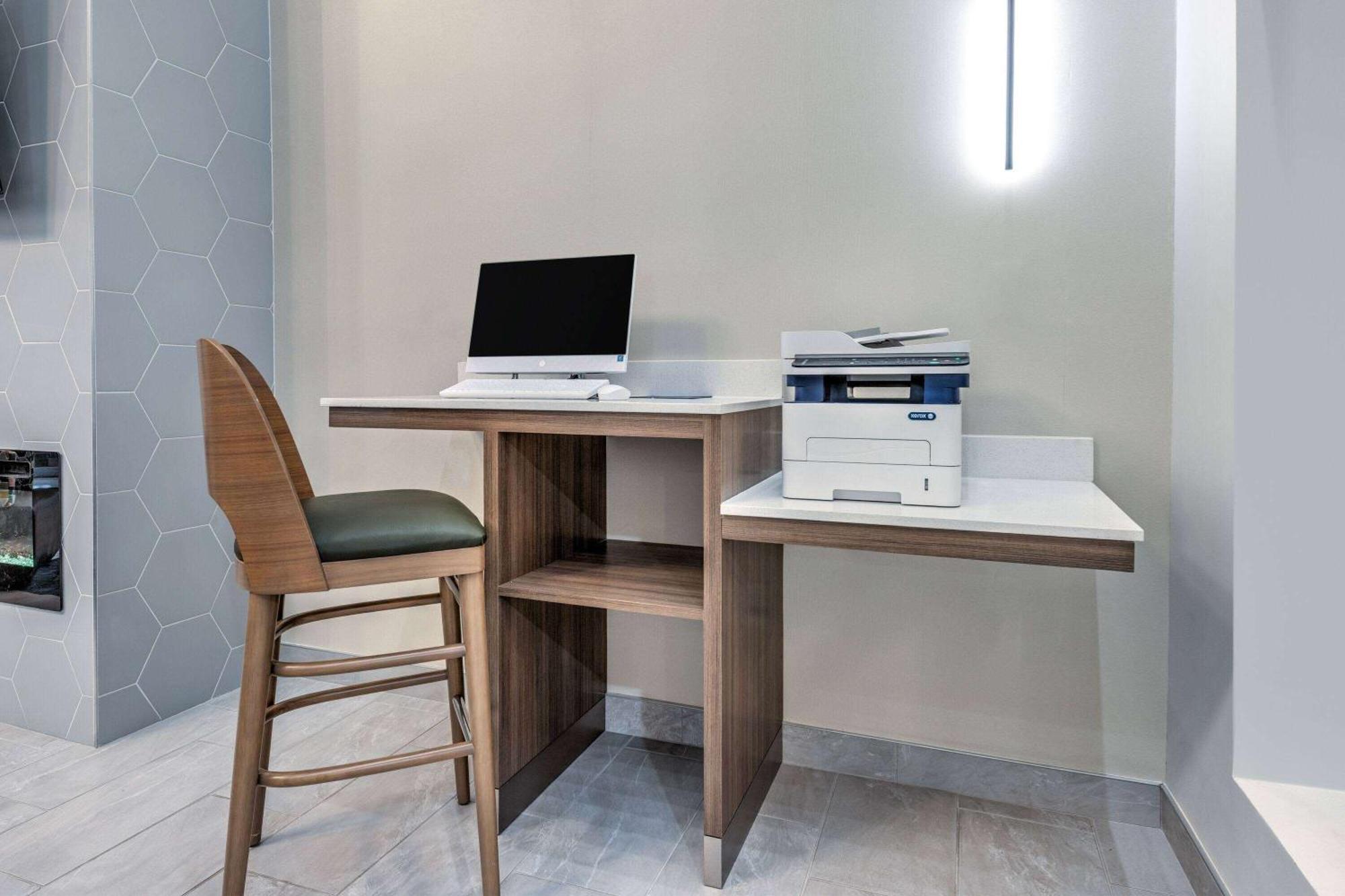 La Quinta By Wyndham Allen At The Village Extérieur photo