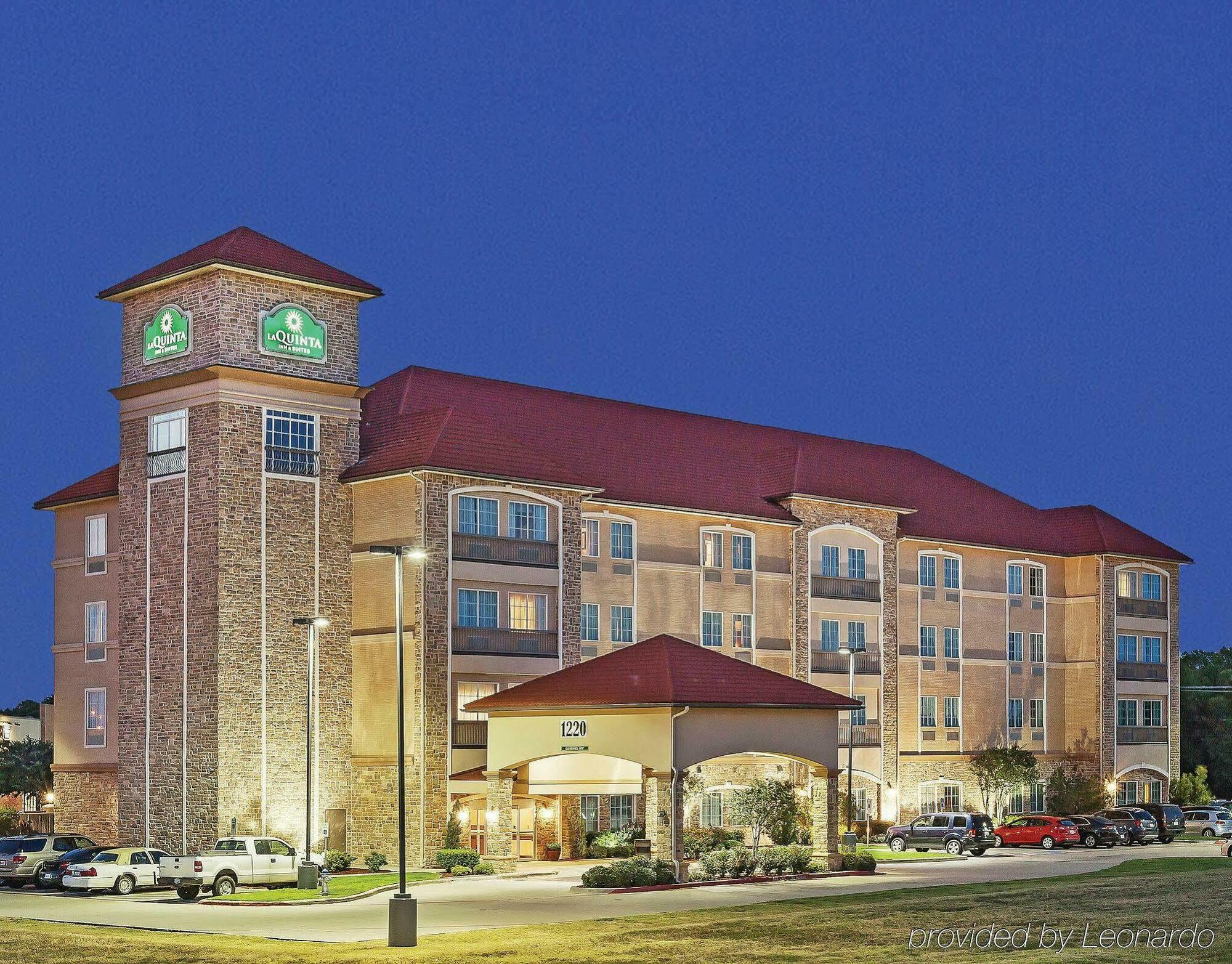 La Quinta By Wyndham Allen At The Village Extérieur photo